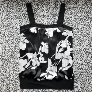 WHBM Silk Floral Print Black and White Dressy Tank Top, Size Medium, GUC